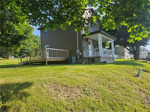 413 2nd Ave, Cadogan, PA, 16212-1002 | Card Image