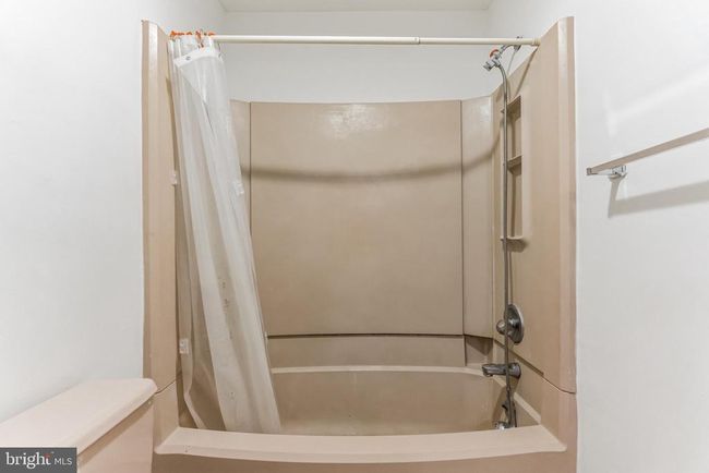 529 S 17 Th St, Home with 0 bedrooms, 0 bathrooms and null parking in Philadelphia PA | Image 13