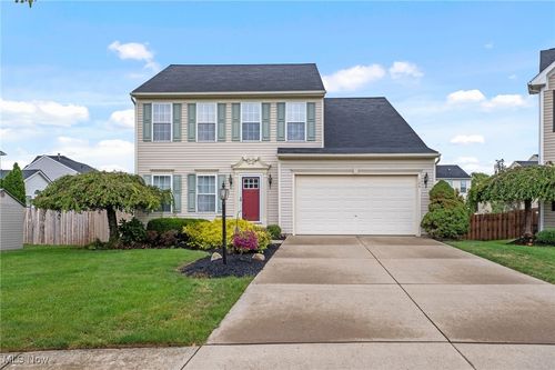 126 Granite Ct, Berea, OH, 44017-1077 | Card Image