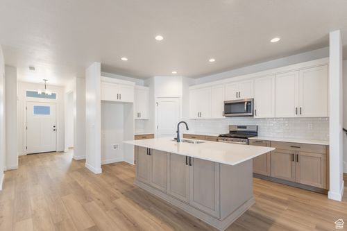417-6 S 3830 W, West Point, UT, 84015-7091 | Card Image