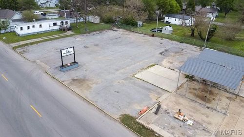 302 N Main St, Gideon, MO, 63848-9100 | Card Image