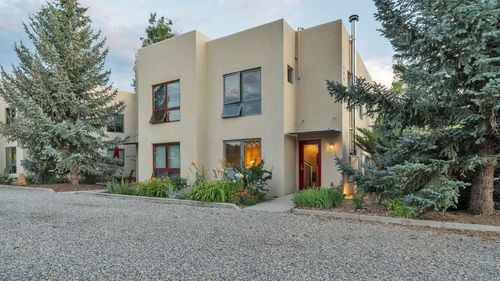 unit-1-609 Zuni St, Taos, NM, 87571-5249 | Card Image