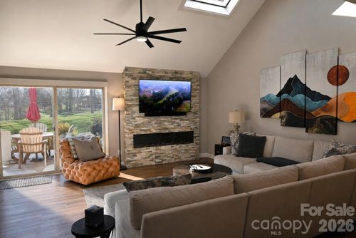 3757 Rock Bridge Dr Ne, Conover, NC, 28613-9401 | Card Image