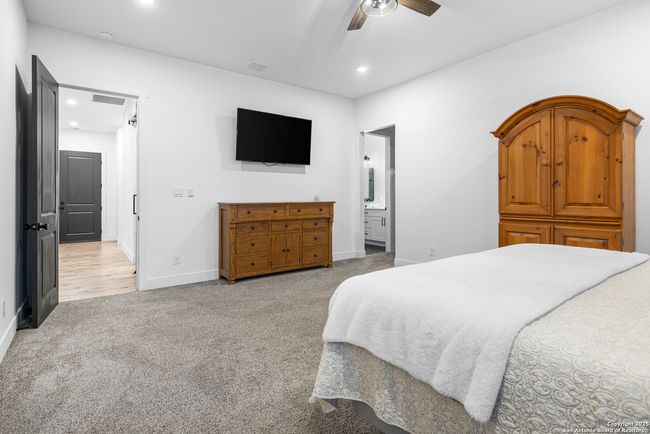 1090 Pegasus Dr, House other with 4 bedrooms, 4 bathrooms and null parking in Spring Branch TX | Image 22