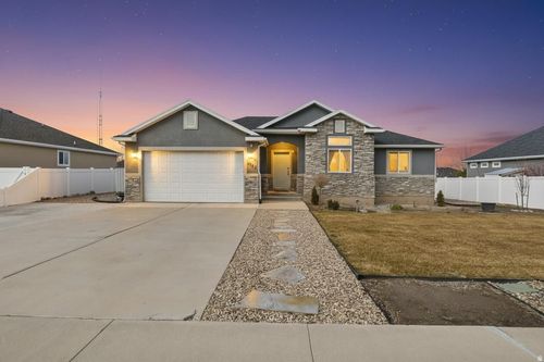 1383 N 200 E, Nephi, UT, 84648-3900 | Card Image