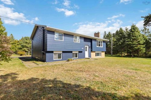 3 Murray Rd, Eastern Passage, NS, B3G1S3 | Card Image