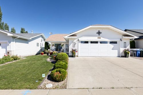 4510 54a Avenue Cres, Innisfail, AB, T4G1X8 | Card Image