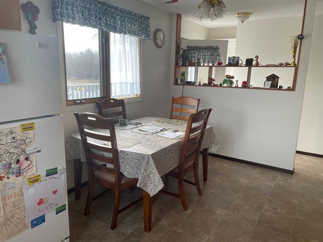 11823 102 Ave., House other with 3 bedrooms, 2 bathrooms and 4 parking in Fairview AB | Image 7