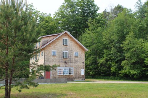 2035 Landgrove Road, Londonderry, VT, 05148 | Card Image