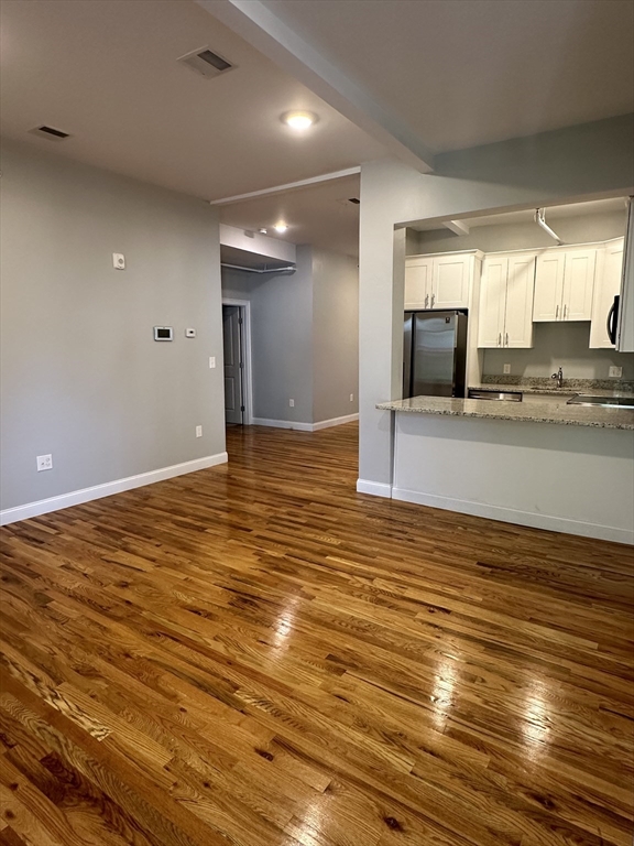 209 20 Locust, For Rent in Danvers Zoocasa