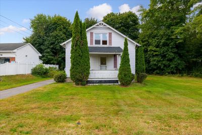 576 Main Street, House other with 3 bedrooms, 1 bathrooms and 2 parking in Somers CT | Image 2