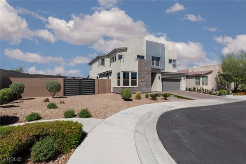 6821 Empire Cliff St, North Las Vegas, NV, 89084-2583 | Card Image
