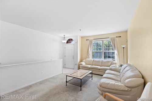 25476 Saint James, Southfield, MI, 48075-1247 | Card Image