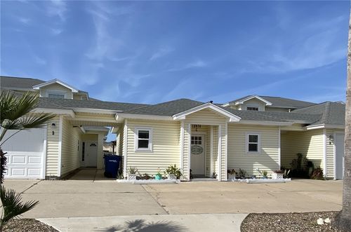 c-13978 Fortuna Bay Dr, Corpus Christi, TX, 78418-6594 | Card Image