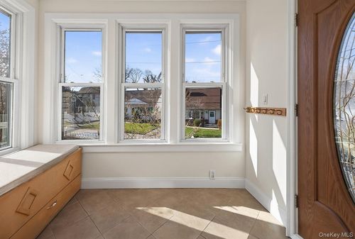 30 Blanchard Ave, Dobbs Ferry, NY, 10522-1529 | Card Image