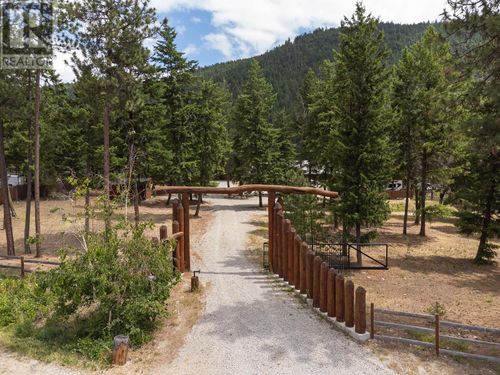 4335 Maxwell Rd, Peachland, BC, V0H1X3 | Card Image