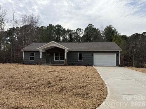 5109 Hanging Rock Ct, Hickory, NC, 28601-9118 | Card Image