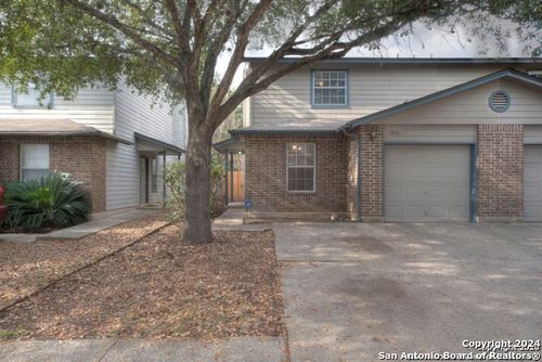7839 Galaway Bay, San Antonio, TX, 78240-5716 | Card Image