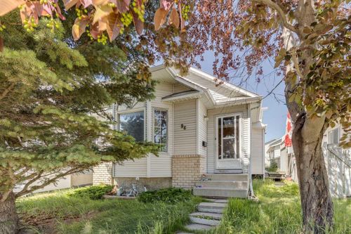 96 Covington Road Ne, Calgary, AB, T3K4A8 | Card Image