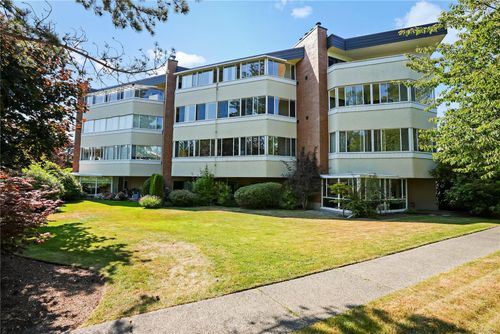 403-9900 Fifth St, Sidney, BC, V8L2X3 | Card Image