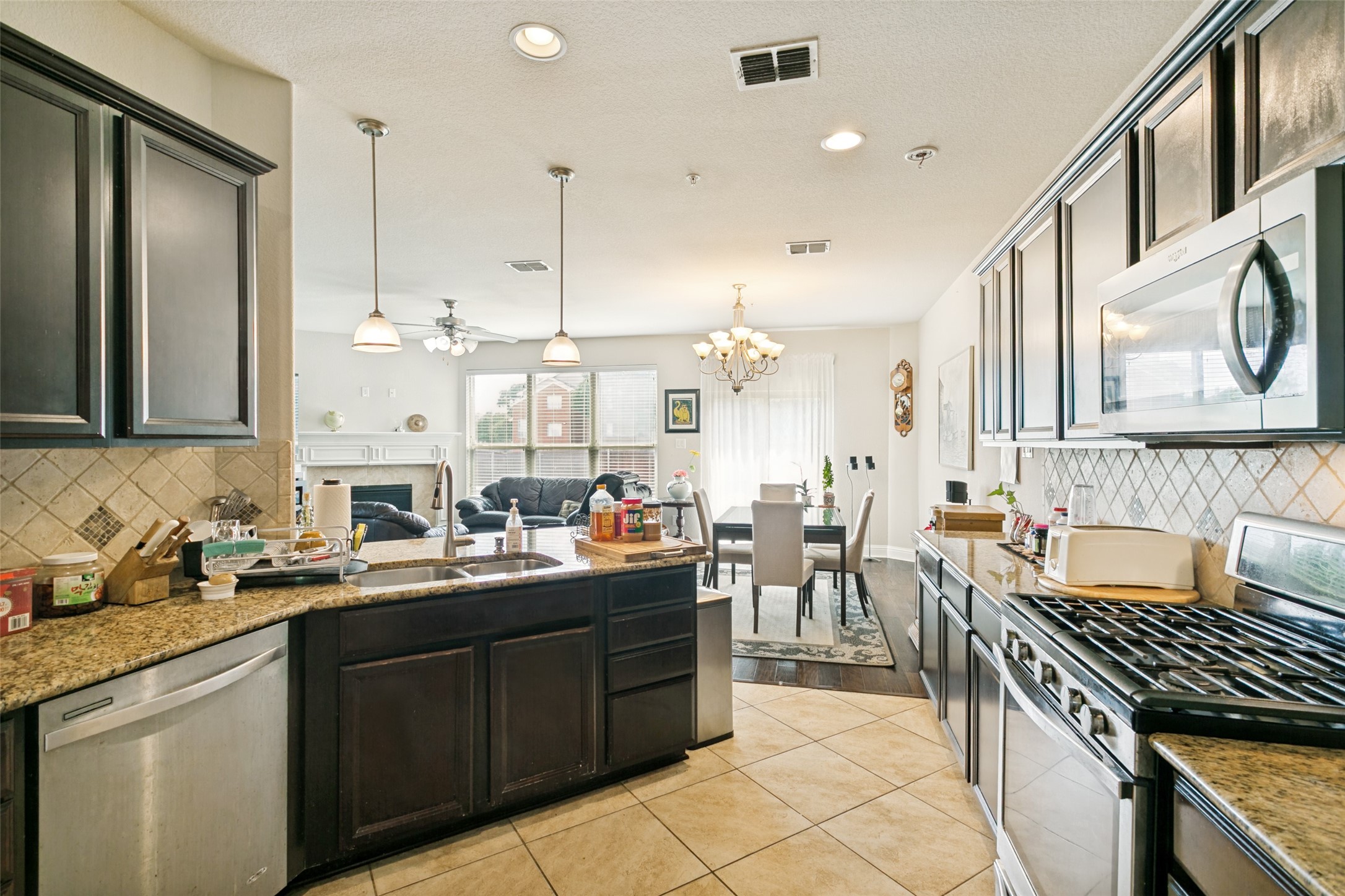Residential Lease in Lewisville 3