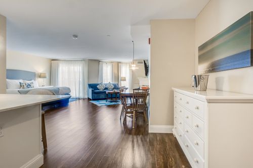 307-1 Ocean Ave, York, ME, 03909-6576 | Card Image