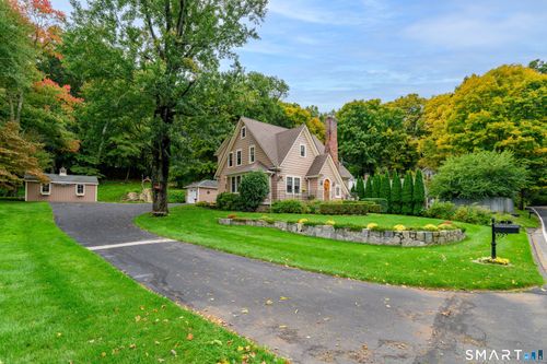 72 Dodgingtown Rd, Bethel, CT, 06801-1640 | Card Image
