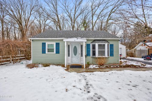 5 Vics Court, Colonie, NY, 12205 | Card Image