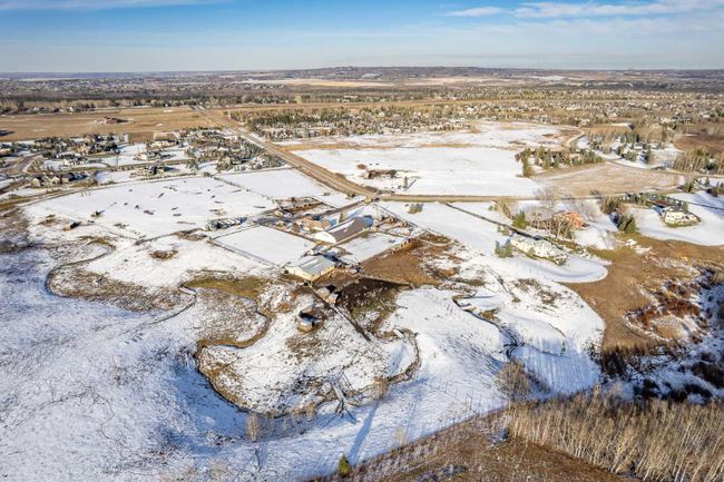 240037 Range Road 31, Home with 4 bedrooms, 2 bathrooms and 2 parking in Rural Rocky View County AB | Image 8