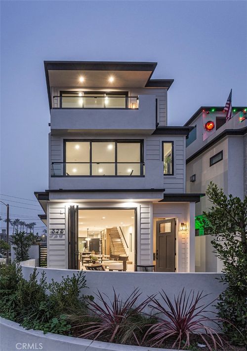 328 3rd St, Huntington Beach, CA, 92648-5112 | Card Image