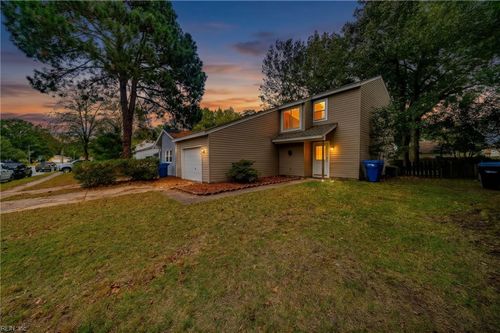 1722 Pompey St, Virginia Beach, VA, 23464-6514 | Card Image