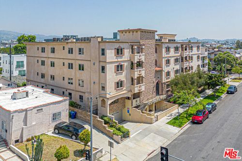 ph4-5057 Maplewood Ave, Los Angeles, CA, 90004-2671 | Card Image