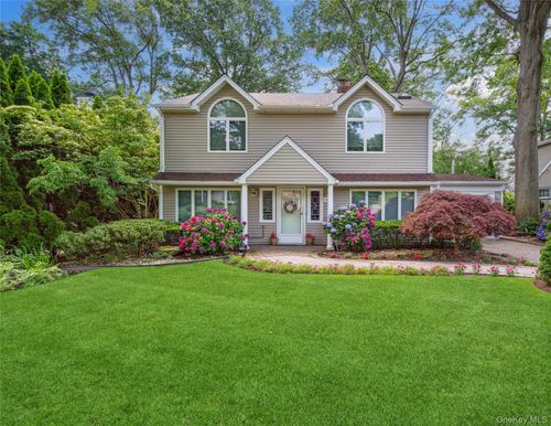 60 Wakefield Ave, Port Washington, NY, 11050-4443 | Card Image