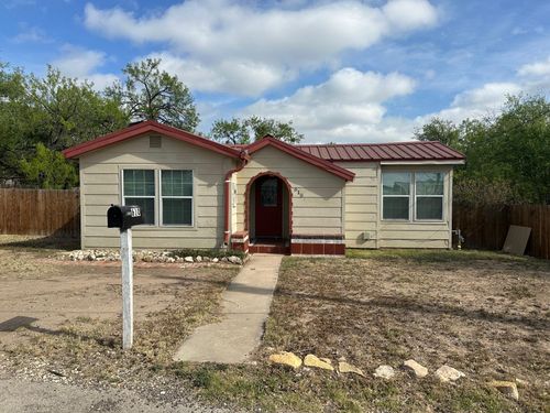 610 Tarver St, San Angelo, TX, 76903-5673 | Card Image