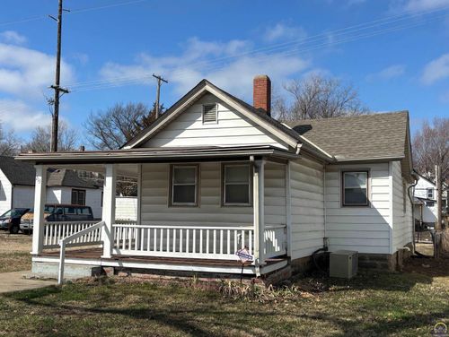 213 Sw Van Buren St, Topeka, KS, 66603 | Card Image