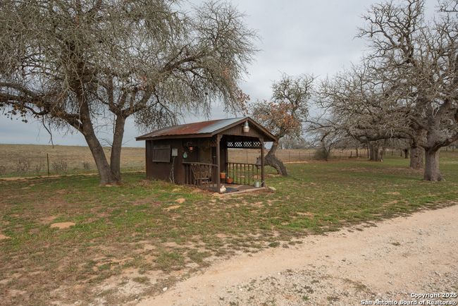 172 Home Pl, House other with 3 bedrooms, 2 bathrooms and null parking in Adkins TX | Image 37
