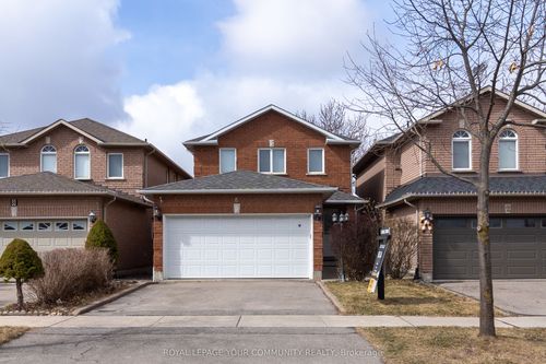 6 Solway Ave, Maple, ON, L6A2W9 | Card Image