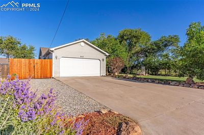 843 Field Avenue, House other with 3 bedrooms, 2 bathrooms and 2 parking in Canon City CO | Image 2