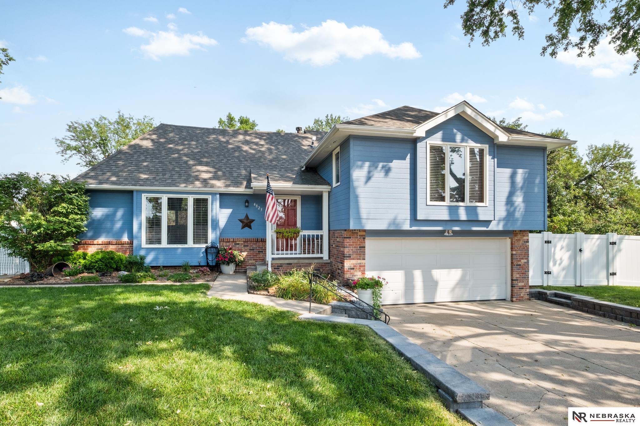 113th St, Omaha, NE 68164