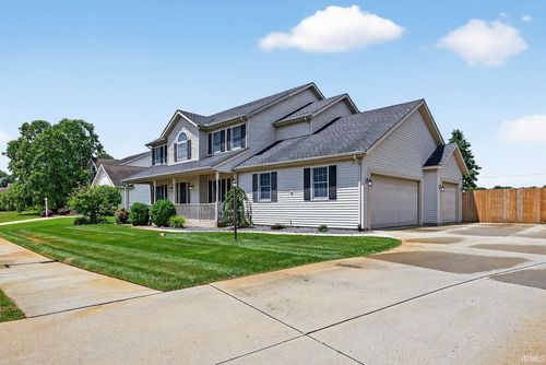 10337 N Bicknell Dr, Granger, IN, 46530-5853 | Card Image