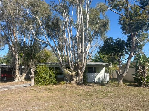 755 75th Avenue N, St Petersburg, FL, 33702 | Card Image