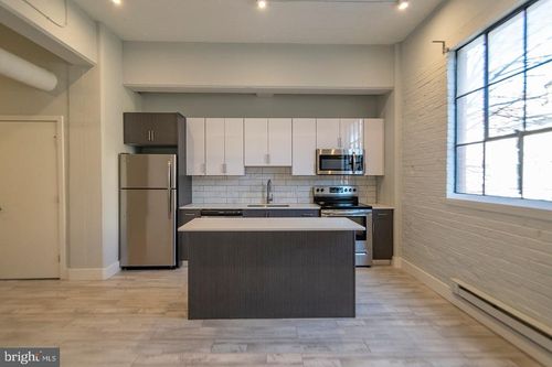 apt-305-26-412 S 13th St, PHILADELPHIA, PA, 19147-1163 | Card Image