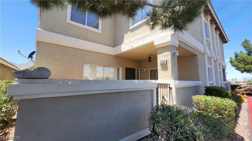 3266 Mystic Ridge Ct, Las Vegas, NV, 89129-7541 | Card Image