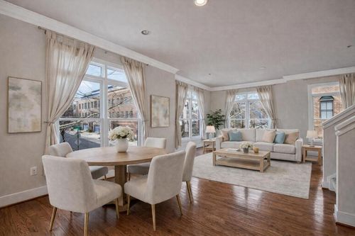 5701 44th Ave, Hyattsville, MD, 20781-1655 | Card Image