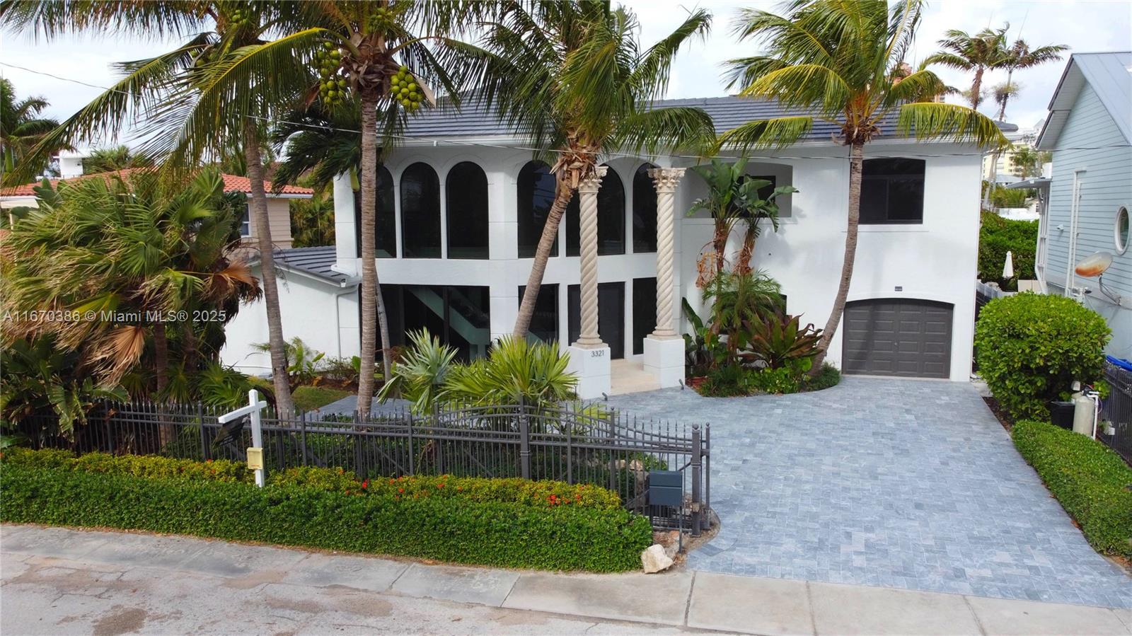 16th Pl, Fort Lauderdale, FL 33305