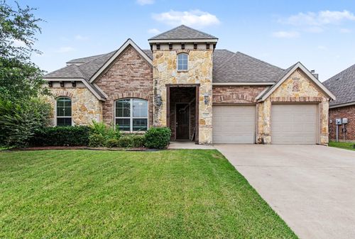 233 Hawks Ridge Trl, Burleson, TX, 76028-1796 | Card Image
