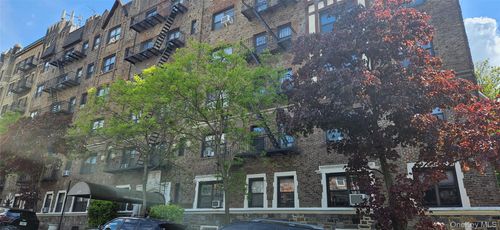 4e-130 Bay Ridge Parkway, New York, NY, 11209 | Card Image