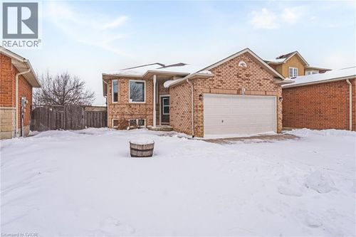 12 Shadetree Cres, Stoney Creek, ON, L8J3X2 | Card Image