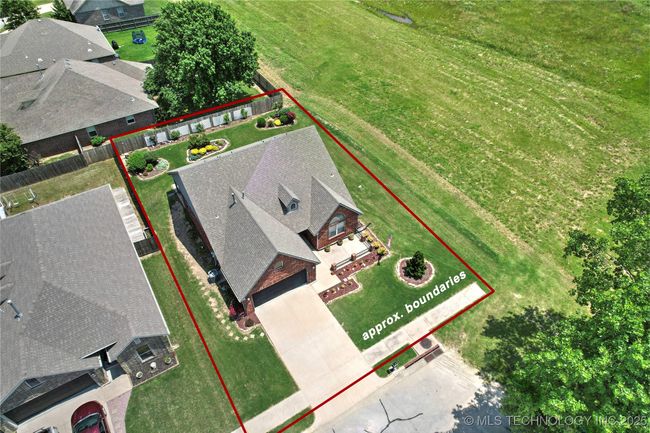 15715 S Broadway St, House other with 3 bedrooms, 2 bathrooms and null parking in Glenpool OK | Image 36