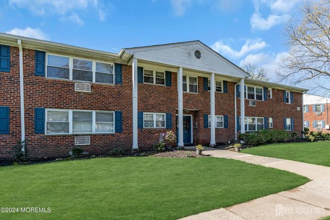 32 Woodedge Ave, Townhouse with 1 bedrooms, 1 bathrooms and null parking in Edison NJ | Image 20